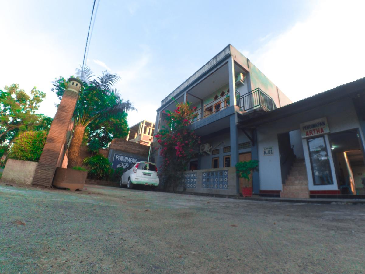 Penginapan Artha Praya Exterior photo
