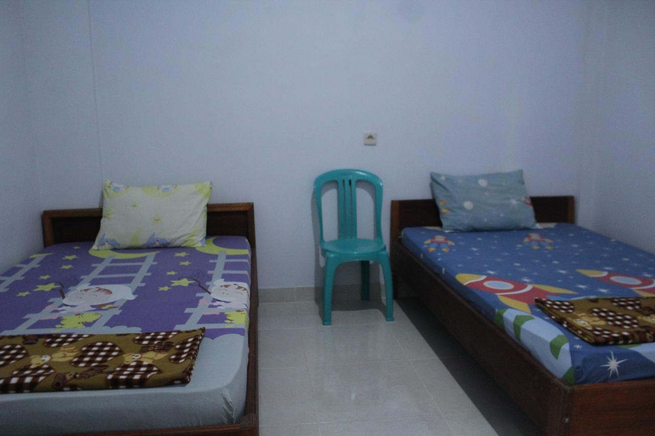 Penginapan Artha Praya Exterior photo